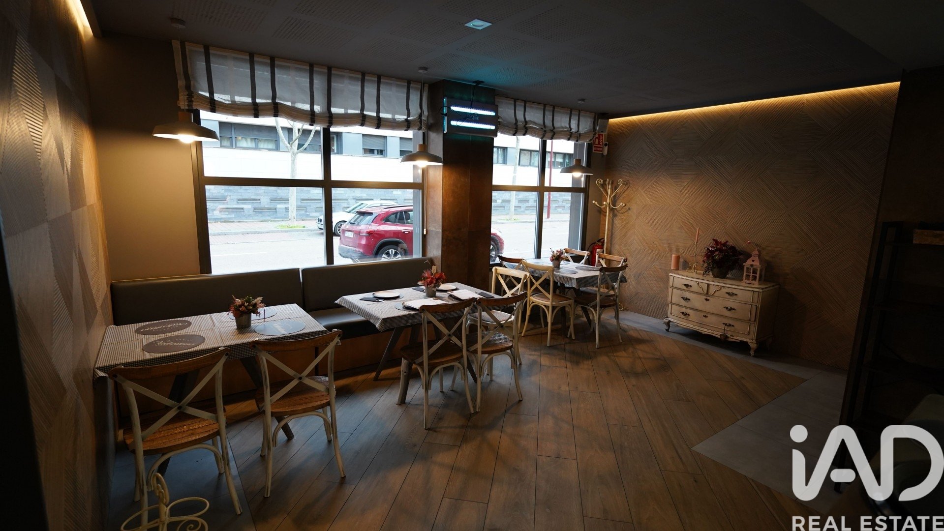 Cafe / restaurant à Valladolid, Espagne 160 m2 No. 173227