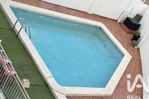 Apartament w Alicante, Hiszpania 4 sypialnie,  nr 173228
