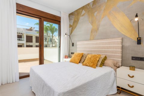 Bungalow till salu Torrevieja, Alicante, Spanien 3 sovrum, 70 kvm. Nr. 76788 - foto 21
