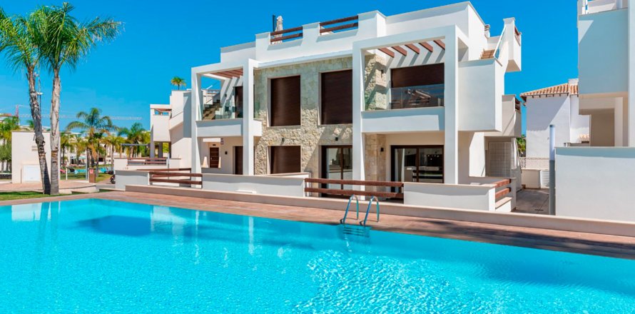 Bungalow Torrevieja, Alicante, Spanien 3 sovrum, 70 kvm. Nr. 76788