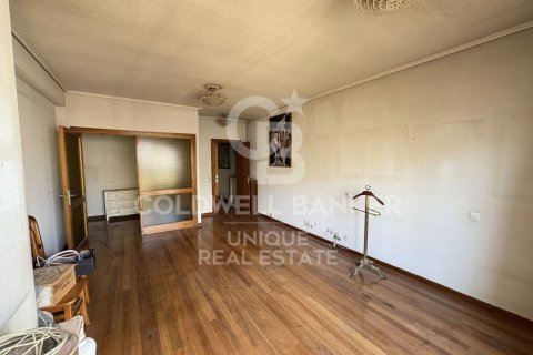 Apartment for sale in Madrid, Spain 4 bedrooms, 159 sq.m. No. 157244 - photo 8