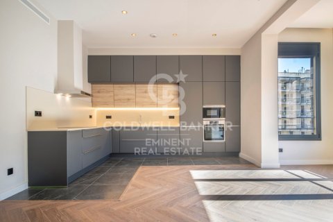 Huoneisto Barcelona, Espanja 4 makuuhuonetta, 150 m2 No. 157240
