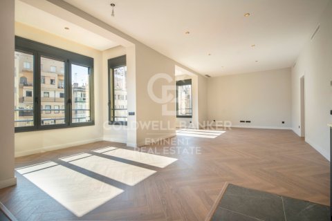 Apartamento en venta en Barcelona, España 4 dormitorios, 150 m2 No. 157240 - foto 8