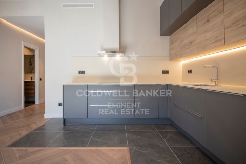 Apartamento en venta en Barcelona, España 4 dormitorios, 150 m2 No. 157240 - foto 5