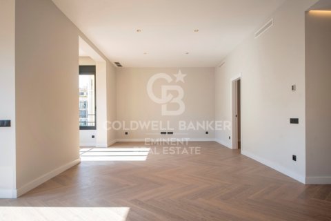 Apartamento en venta en Barcelona, España 4 dormitorios, 150 m2 No. 157240 - foto 7