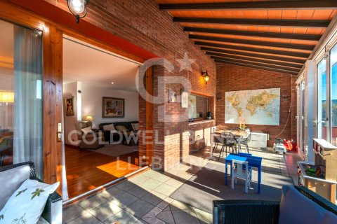 House for sale in Sant Cugat Del Valles, Barcelona, Spain 5 bedrooms, 290 sq.m. No. 157238 - photo 15
