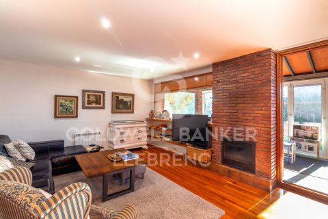 House for sale in Sant Cugat Del Valles, Barcelona, Spain 5 bedrooms, 290 sq.m. No. 157238 - photo 10