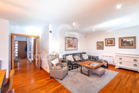House for sale in Sant Cugat Del Valles, Barcelona, Spain 5 bedrooms, 290 sq.m. No. 157238 - photo 11