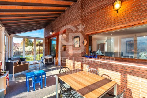 House for sale in Sant Cugat Del Valles, Barcelona, Spain 5 bedrooms, 290 sq.m. No. 157238 - photo 16