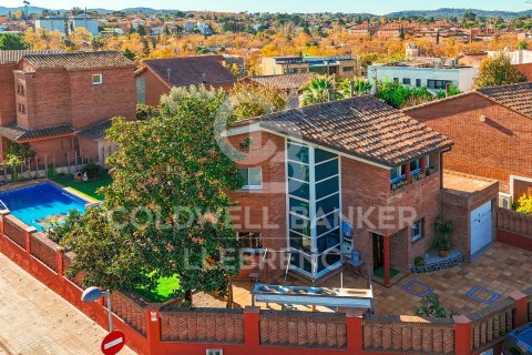 Сasa en Sant Cugat del Vallès, Barcelona, España 5 dormitorios, 290 m2 No. 157238