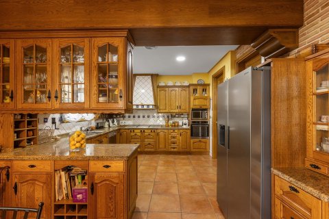 Villa for sale La Veleta, Alicante, Spain 7 bedrooms, 800 sq.m. No. 139313 - photo 30