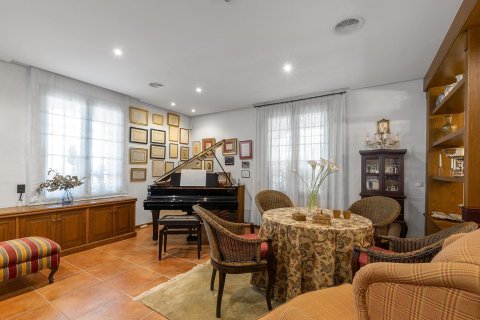 Villa for sale La Veleta, Alicante, Spain 7 bedrooms, 800 sq.m. No. 139313 - photo 24