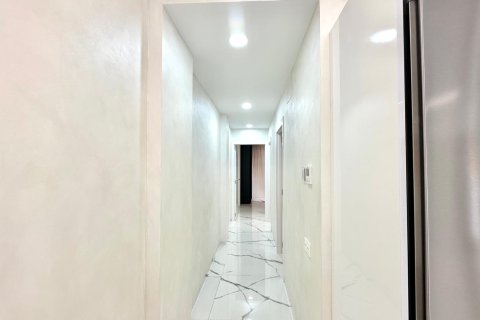Lägenhet till salu Torrevieja, Alicante, Spanien 2 sovrum, 100 kvm. Nr. 139309 - foto 14