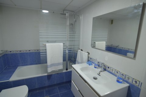 Lägenhet till salu Torrevieja, Alicante, Spanien 3 sovrum, 105 kvm. Nr. 139311 - foto 7