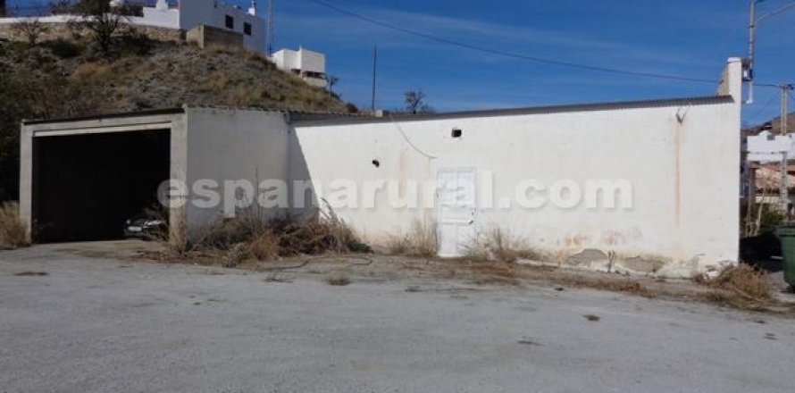 House in Oria, Almeria, Spain 200 sq.m. No. 184108