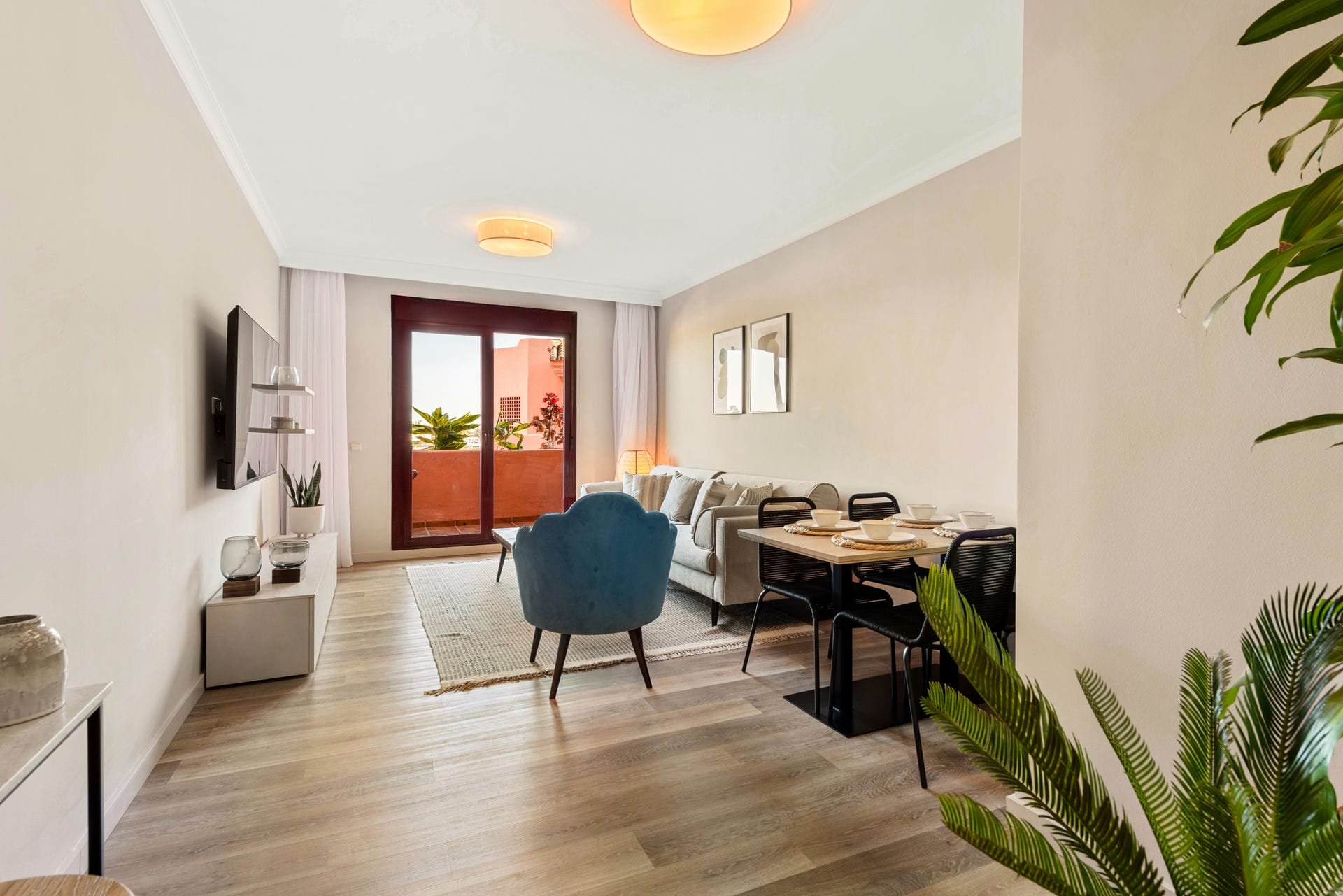 Appartamento a Benahavis, Malaga, Spagna 3 camere da letto, 131 mq. N° 137052