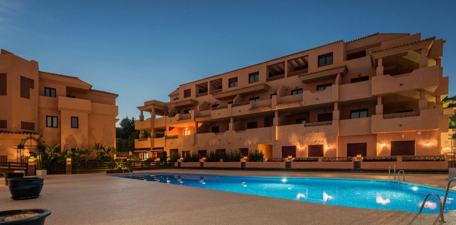 Apartment à Benahavis, Malaga, Espagne 3 chambres, 131 m2 No. 137052