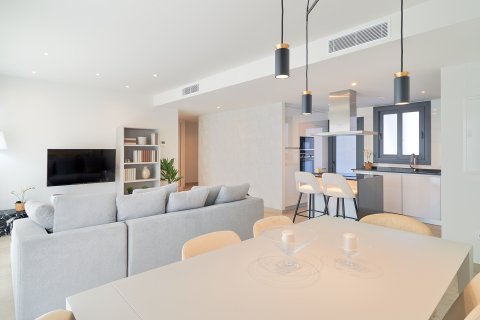 Bungalow till salu i Estepona, Malaga, Spanien 3 sovrum, 150 kvm. Nr. 161896 - foto 15