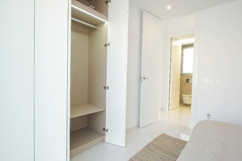 Villa till salu i Torrevieja, Alicante, Spanien 3 sovrum, 117 kvm. Nr. 144717 - foto 19