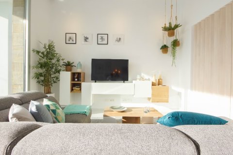 Villa till salu i Torrevieja, Alicante, Spanien 3 sovrum, 117 kvm. Nr. 144717 - foto 13