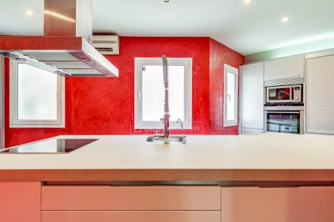 Dzīvoklis pārdošanā Barcelona, Spānijā 4 istabas, 261 m2 Nr. 168935 - attēls 15