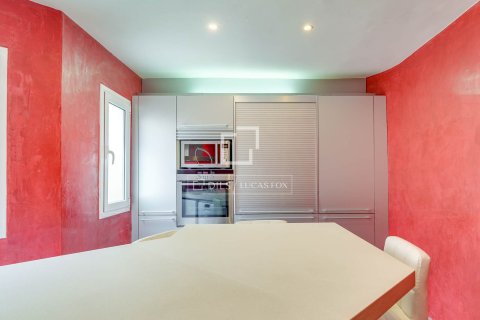 Dzīvoklis pārdošanā Barcelona, Spānijā 4 istabas, 261 m2 Nr. 168935 - attēls 16
