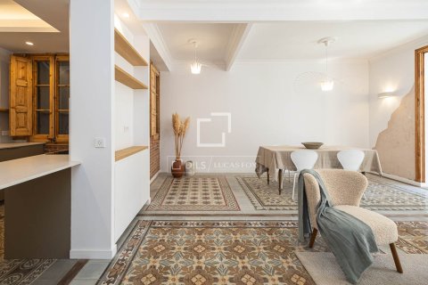 Dzīvoklis pārdošanā Barcelona, Spānijā 3 istabas, 150 m2 Nr. 168933 - attēls 2