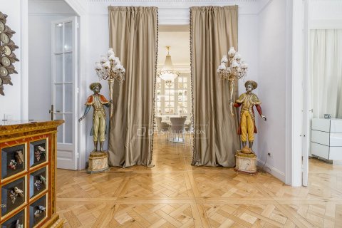 Dzīvoklis pārdošanā Barcelona, Spānijā 5 istabas, 302 m2 Nr. 168930 - attēls 15