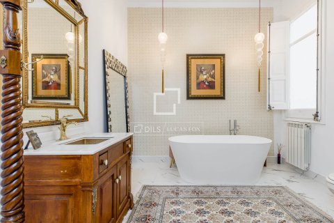 Dzīvoklis pārdošanā Barcelona, Spānijā 5 istabas, 302 m2 Nr. 168930 - attēls 23