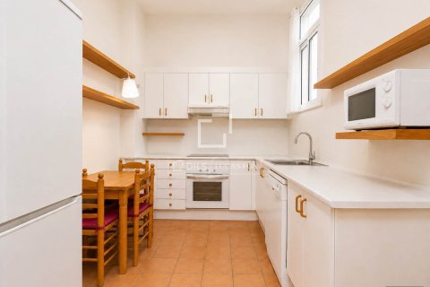 Huoneisto myytävänä Barcelona, Espanja, 3 makuuhuonetta, 156 m2 No. 168934 - kuva 12