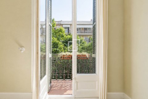 Dzīvoklis pārdošanā Barcelona, Spānijā 3 istabas, 156 m2 Nr. 168934 - attēls 25