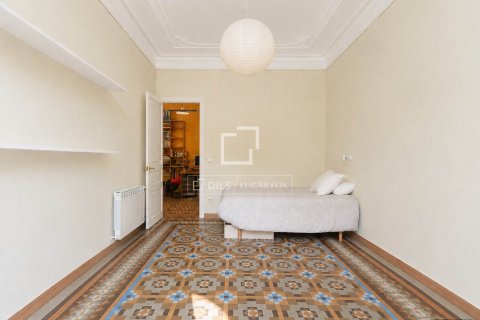Huoneisto myytävänä Barcelona, Espanja, 3 makuuhuonetta, 156 m2 No. 168934 - kuva 30