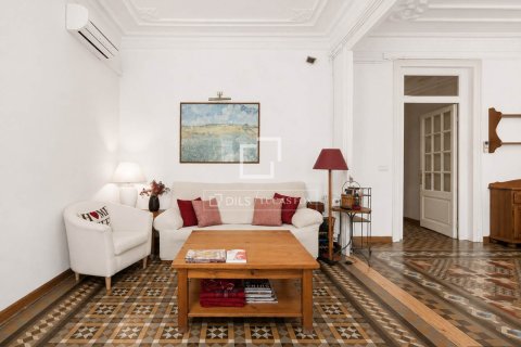 Huoneisto myytävänä Barcelona, Espanja, 3 makuuhuonetta, 156 m2 No. 168934 - kuva 16