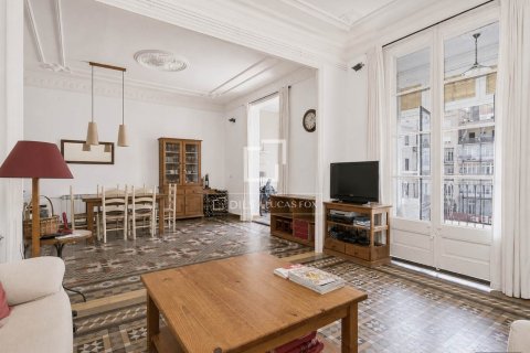 Huoneisto myytävänä Barcelona, Espanja, 3 makuuhuonetta, 156 m2 No. 168934 - kuva 15