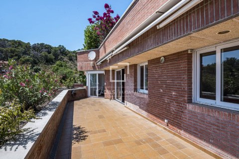 Dzīvoklis pārdošanā Castelldefels, Barcelona, Spānijā 3 istabas, 153 m2 Nr. 168929 - attēls 17