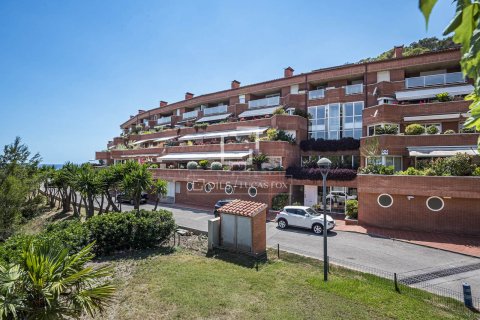 Dzīvoklis pārdošanā Castelldefels, Barcelona, Spānijā 3 istabas, 153 m2 Nr. 168929 - attēls 3