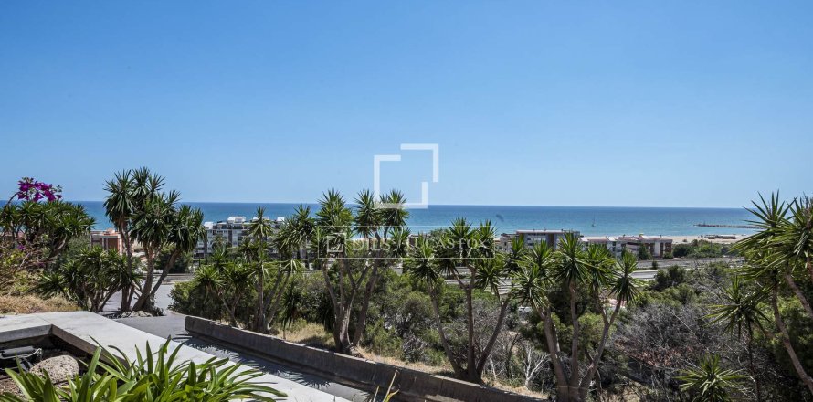 Dzīvoklis Castelldefels, Barcelona, Spānijā 3 istabas, 153 m2 Nr. 168929