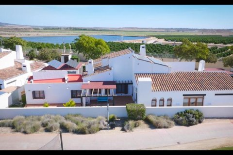 Villa for sale in El Valle Golf Resort, Murcia, Spain 5 bedrooms, 204 sq.m. No. 161528 - photo 29