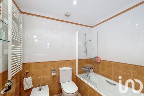 Hus till salu i Pineda de Mar, Barcelona, Spanien 5 sovrum, 469 kvm. Nr. 153378 - foto 25