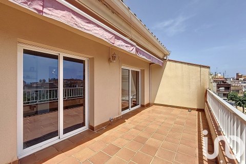 Hus till salu i Pineda de Mar, Barcelona, Spanien 5 sovrum, 469 kvm. Nr. 153378 - foto 18