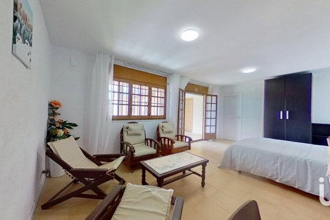 Hus till salu i Creixell, Tarragona, Spanien 4 sovrum, 345 kvm. Nr. 153375 - foto 18