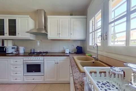 Hus till salu i Creixell, Tarragona, Spanien 4 sovrum, 345 kvm. Nr. 153375 - foto 8