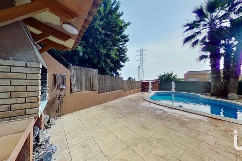 Hus till salu i Creixell, Tarragona, Spanien 4 sovrum, 345 kvm. Nr. 153375 - foto 27