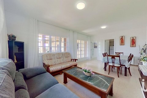 Hus till salu i Creixell, Tarragona, Spanien 4 sovrum, 345 kvm. Nr. 153375 - foto 3