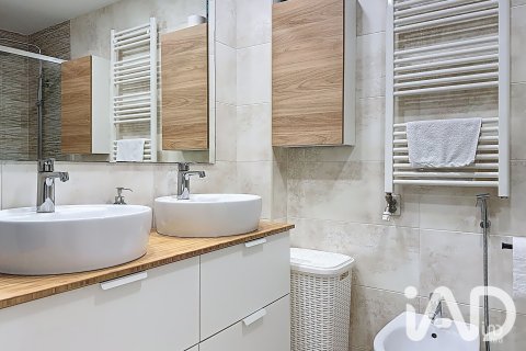 Apartment for sale in Tordera, Barcelona, Spain 2 bedrooms, 92 sq.m. No. 188200 - photo 16