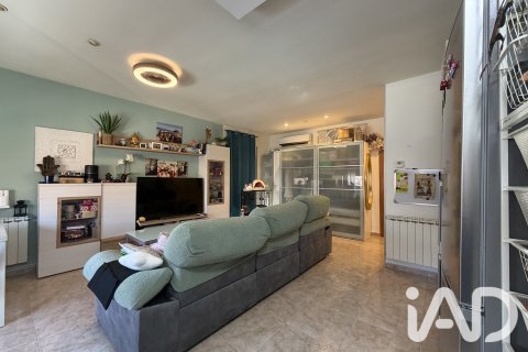 Apartment for sale in Tàrrega, Lleida, Spain 3 bedrooms, 94 sq.m. No. 188202 - photo 10
