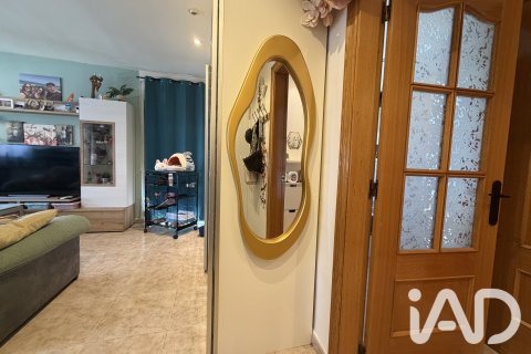 Apartment for sale in Tàrrega, Lleida, Spain 3 bedrooms, 94 sq.m. No. 188202 - photo 6
