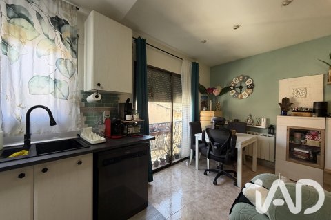 Apartment for sale in Tàrrega, Lleida, Spain 3 bedrooms, 94 sq.m. No. 188202 - photo 12