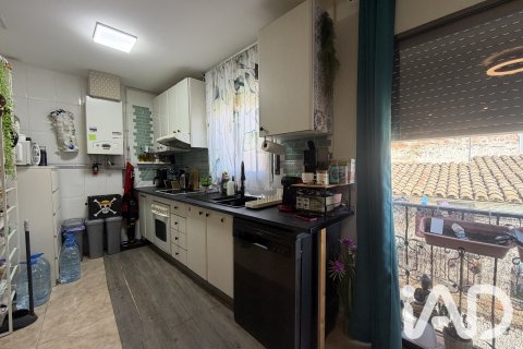 Apartment for sale in Tàrrega, Lleida, Spain 3 bedrooms, 94 sq.m. No. 188202 - photo 8
