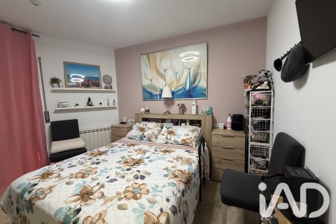Apartment for sale in Tàrrega, Lleida, Spain 3 bedrooms, 94 sq.m. No. 188202 - photo 28